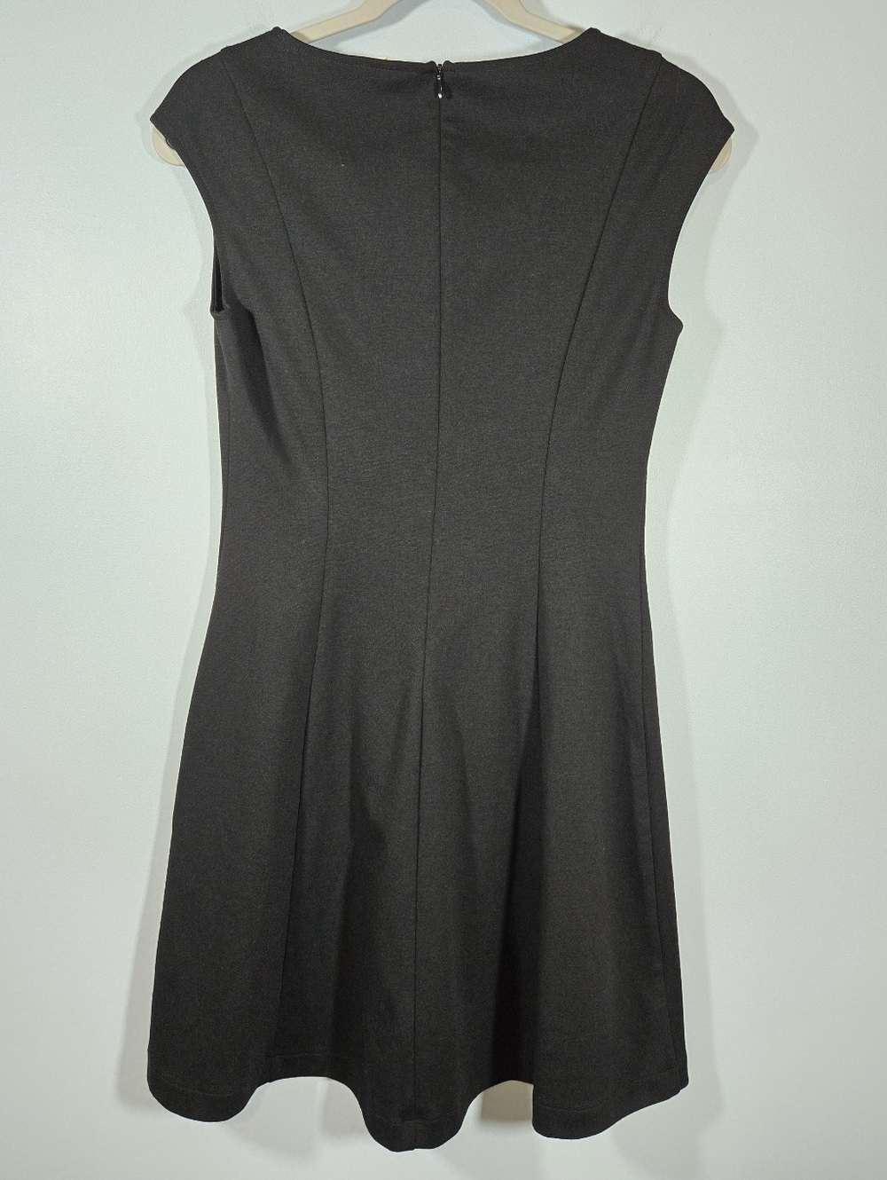 Gap Black Fit and Flare Mini Dress Size 4 Cap Sleeve Classic Little Black Dress - Picture 4 of 8